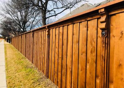 beautiful fence staining in HOA