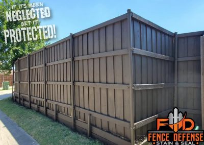 Best Way To Stain A Fence Like A Pro